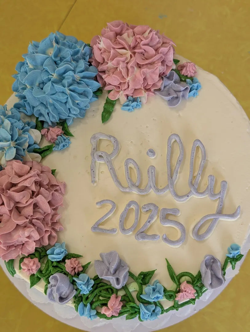 Where to Order Graduation Cakes in Hutto, TX
